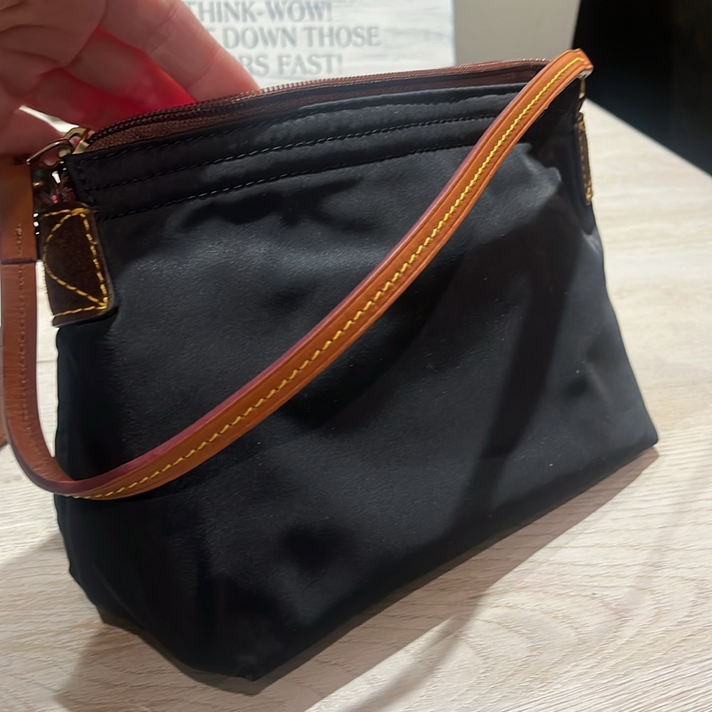 Dooney & Bourke black mini bag - Picture 5 of 7